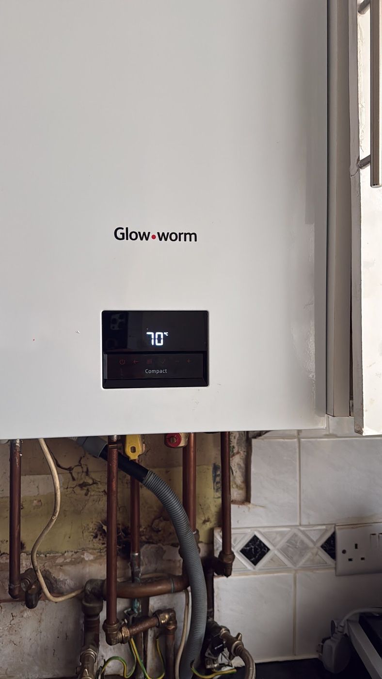Bakım sonrası 70 derecede çalışan Glow-worm kombi